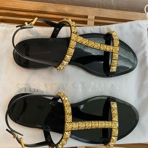 Stuart weitzman black jelly sandal with gold flower details